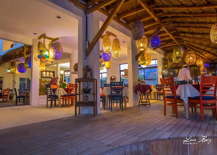 El Fuerte Beach Resort